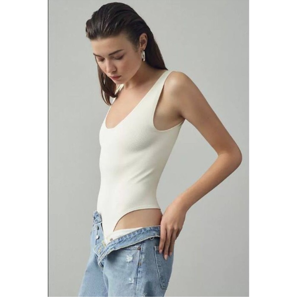 Anthropologie Ivory Strappy Back Tank Bodysuit Thong Size XXS/XS